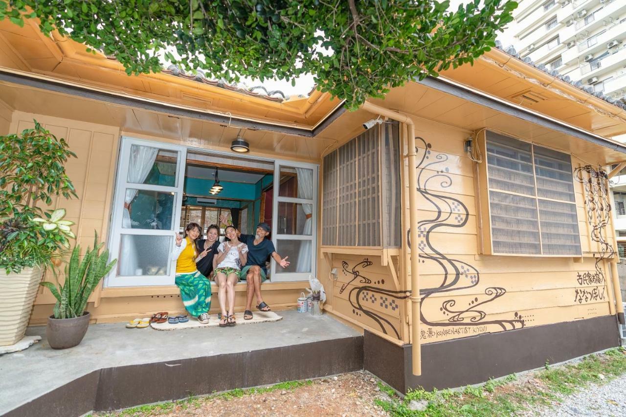 沖縄古民家お宿ななつぼし Okinawa Traditional House Nanatsuboshi Naha Zewnętrze zdjęcie