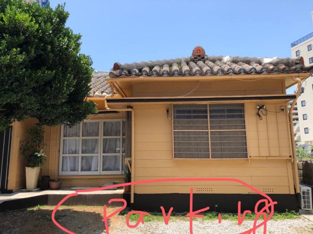 沖縄古民家お宿ななつぼし Okinawa Traditional House Nanatsuboshi Naha Zewnętrze zdjęcie